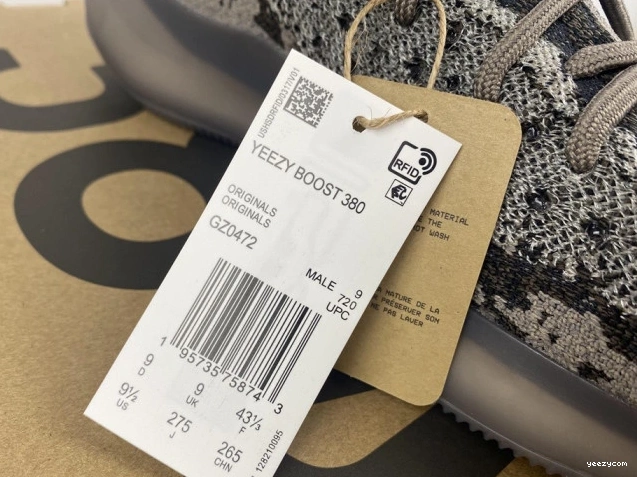 Boost 'Stone Salt' Yeezy GZ0472 380 1012